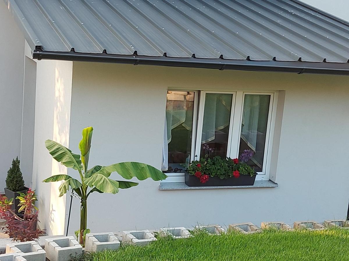 Privatzimmer Roland Hutten Екстер'єр фото