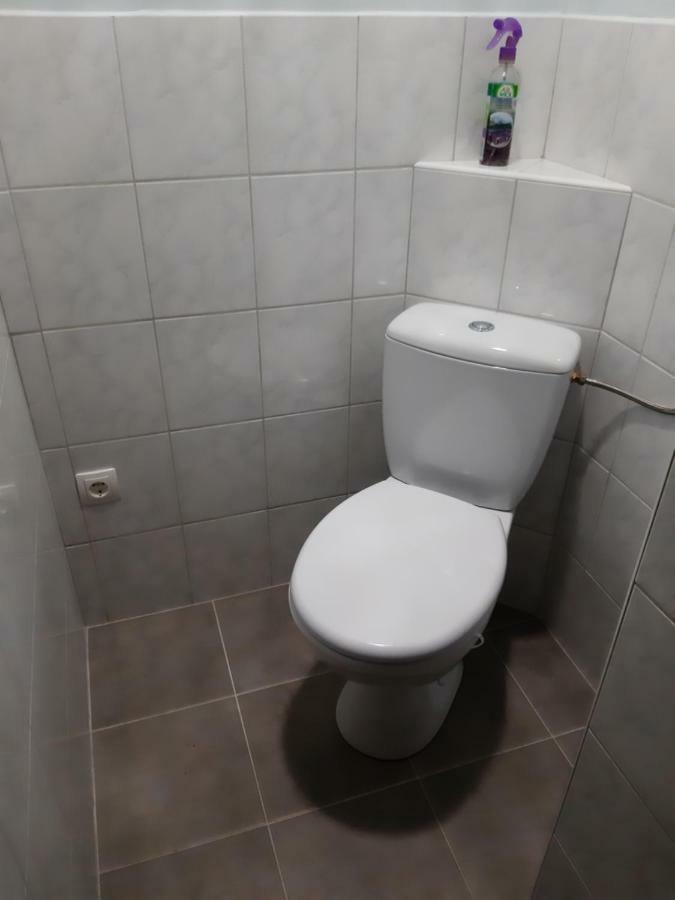 Privatzimmer Roland Hutten Екстер'єр фото